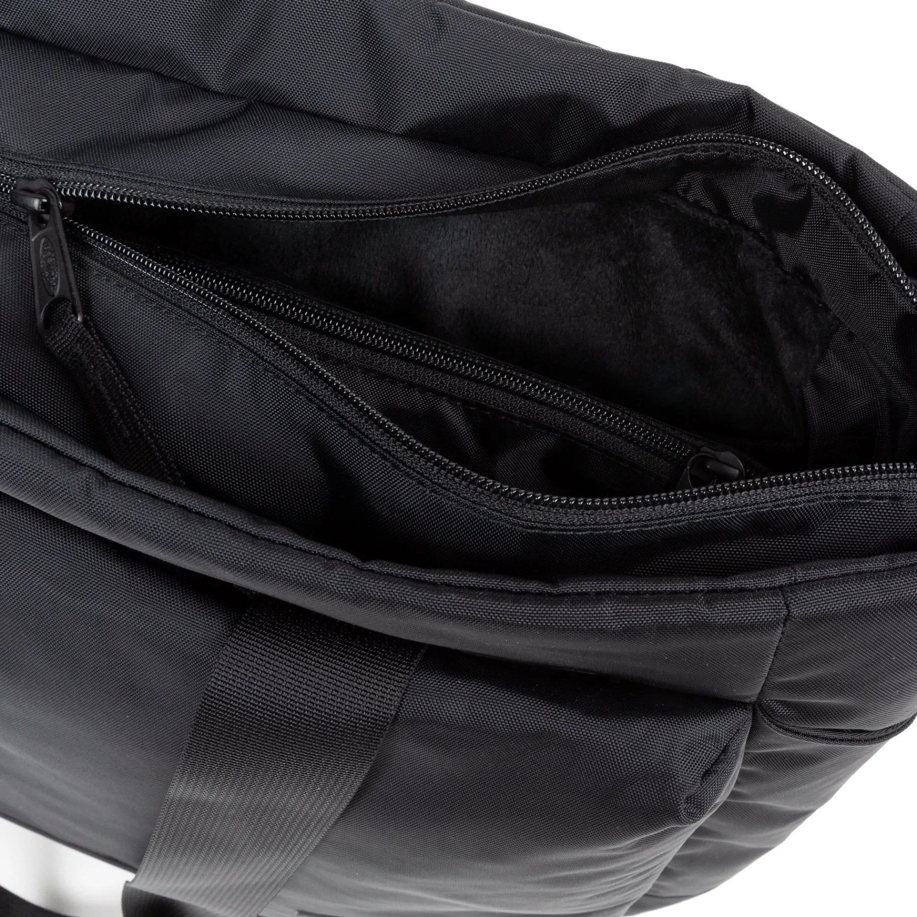 CNNCT F SATCH-Eastpak New