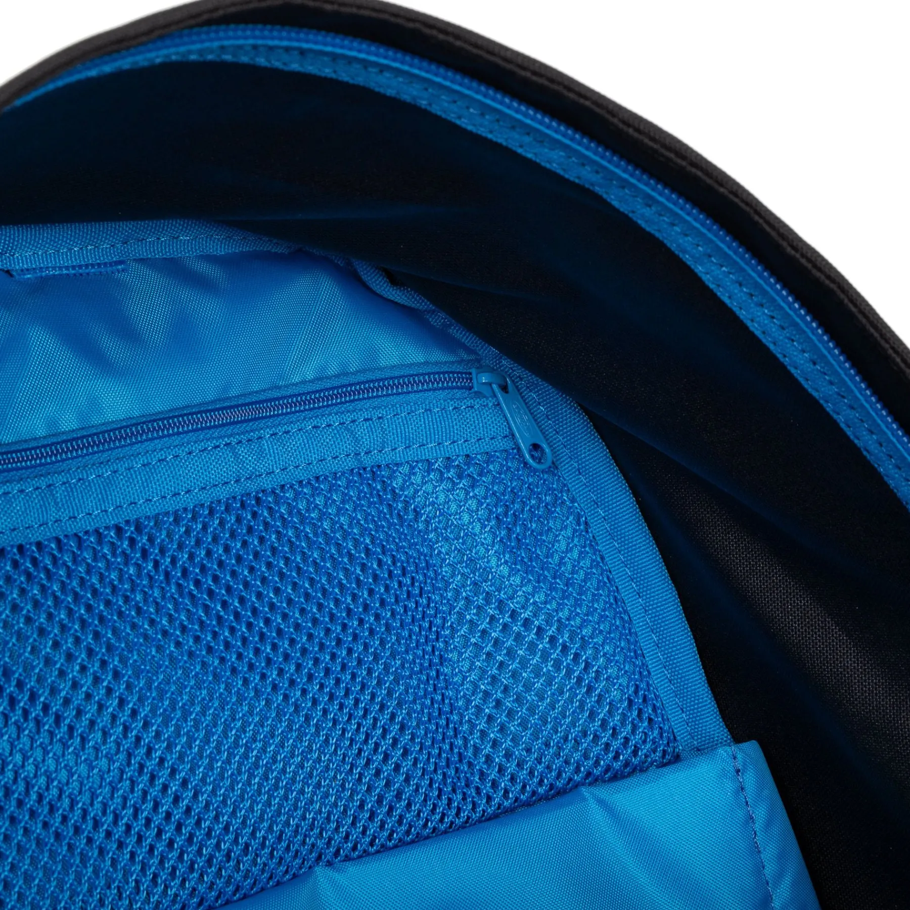 OUT OF OFFICE-Eastpak Best