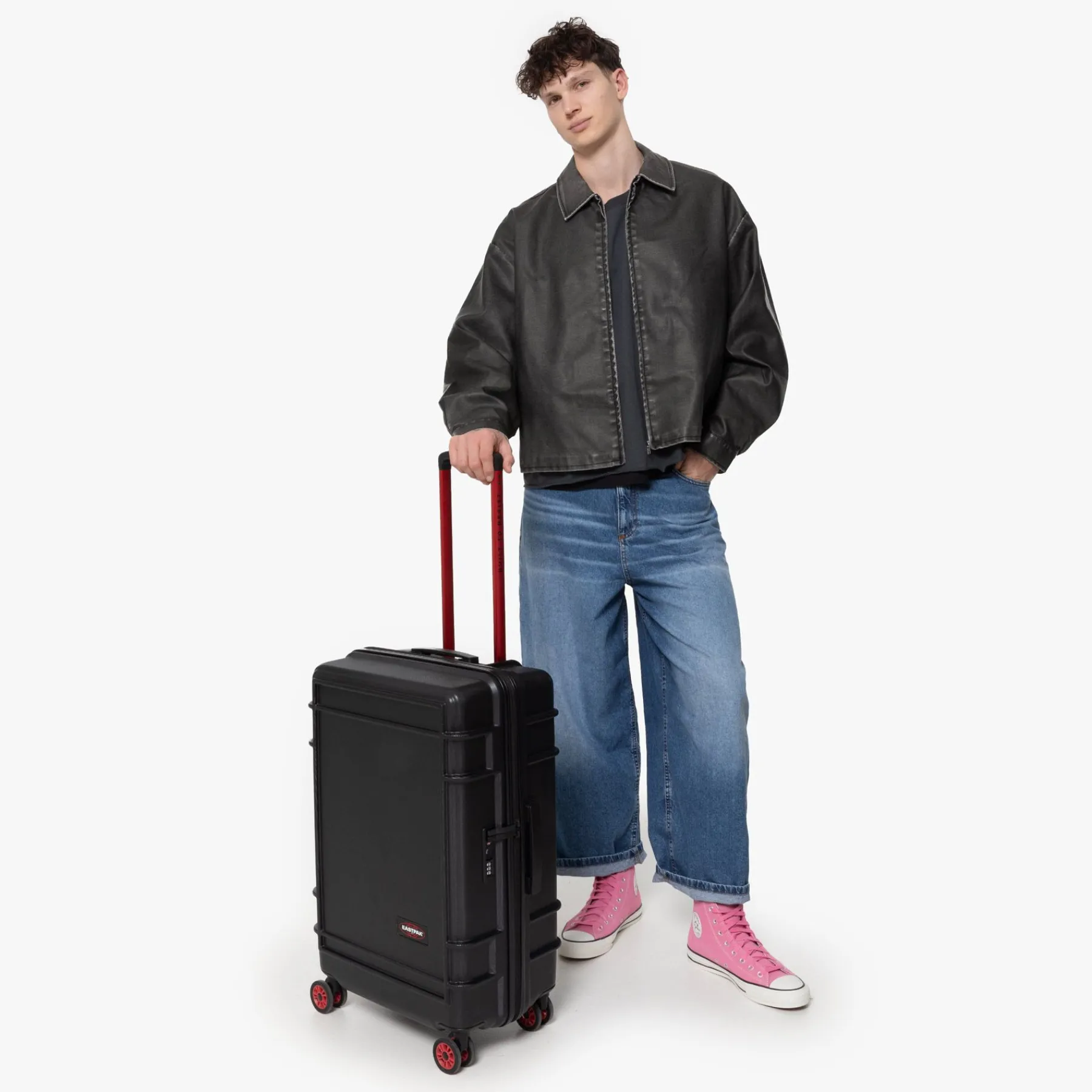 RESIST'R ZIP M-Eastpak Clearance